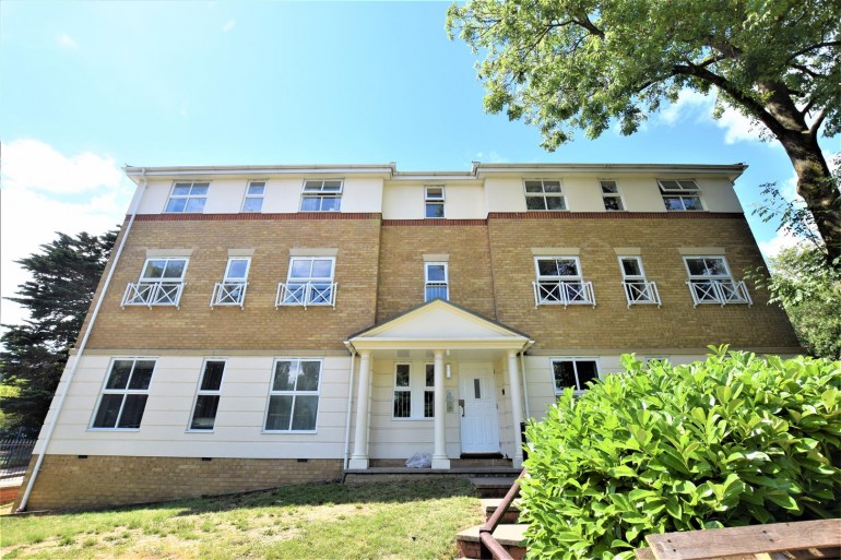 Ladys Close, Watford