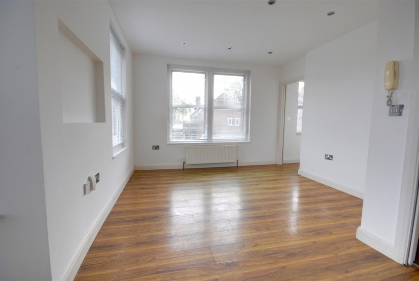 Images for CENTRAL WATFORD