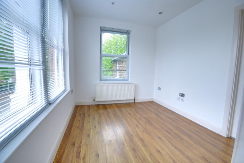 Images for CENTRAL WATFORD