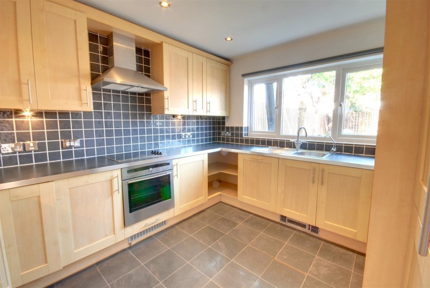 Images for EUSTON AVENUE