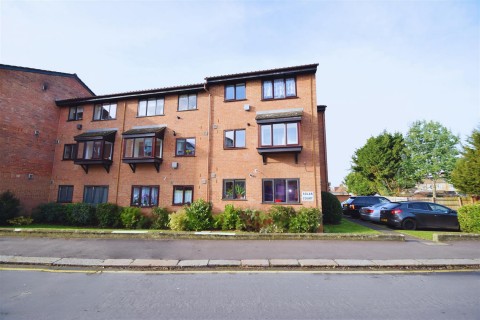 View Full Details for King Georges Avenue, Watford