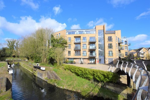 View Full Details for The Embankment, Hemel Hempstead