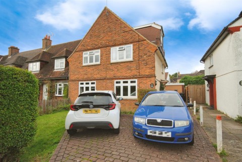 View Full Details for Gonville Avenue, Croxley Green, Rickmansworth