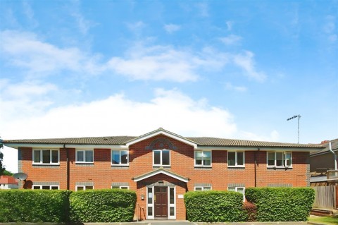 View Full Details for CLOSE TO MET LINE