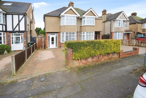 View Full Details for CLAREMONT CRESCENT, Croxley Green