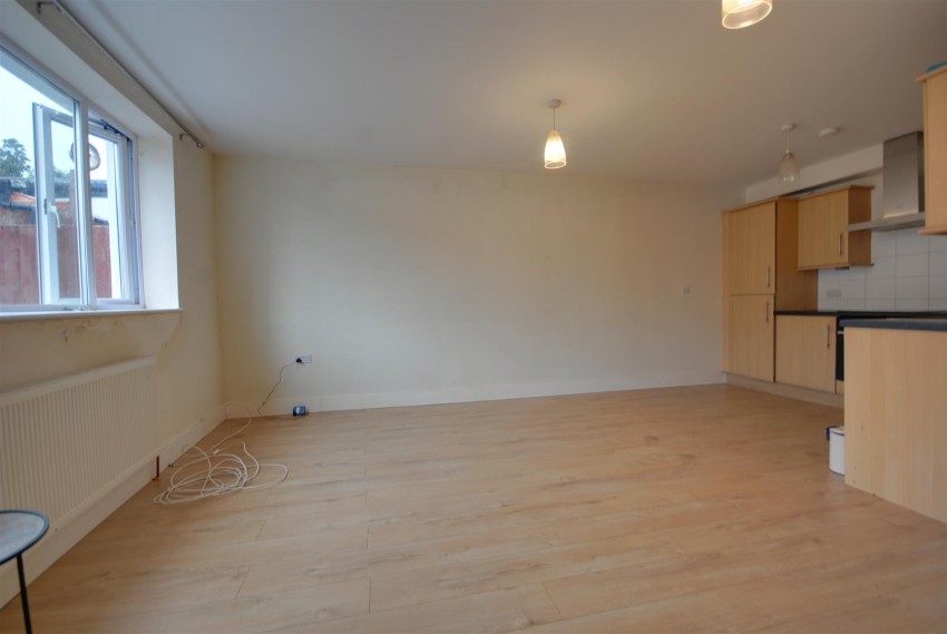 Images for HOLYWELL ROAD, Watford REDUCED & CHAINFREE