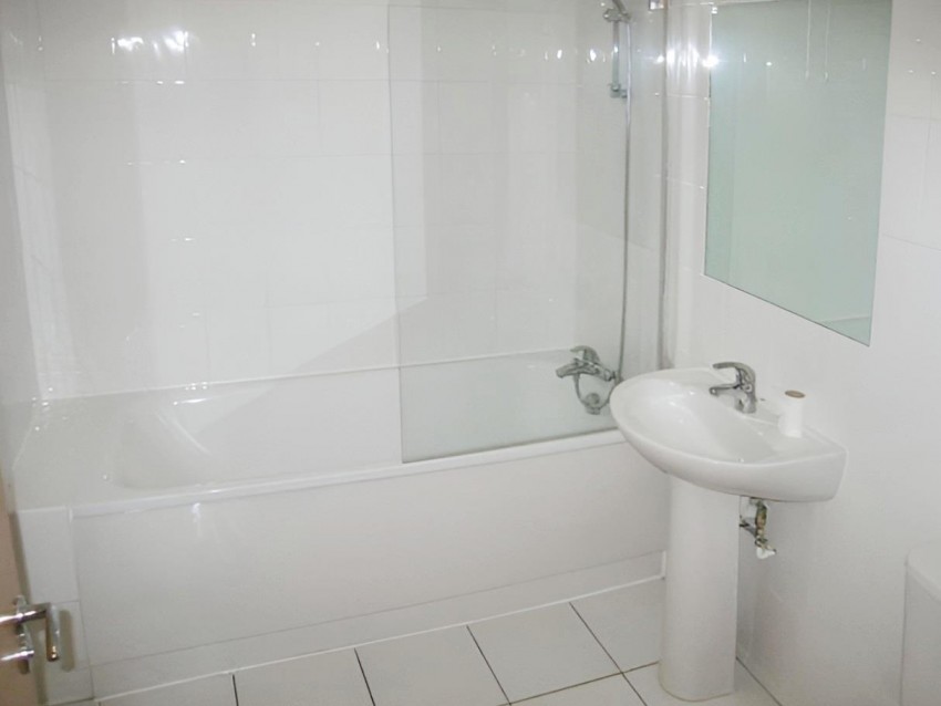 Images for HOLYWELL ROAD, Watford REDUCED & CHAINFREE