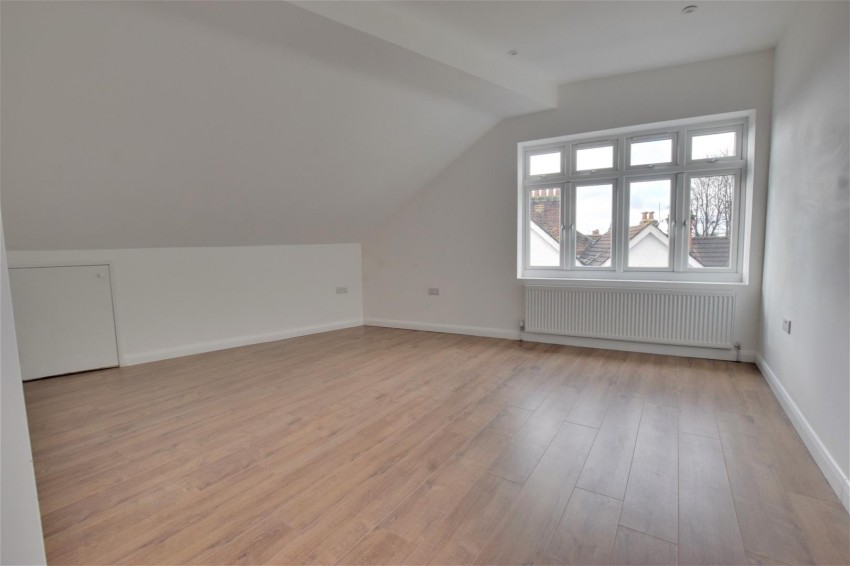 Images for Whippendell Road