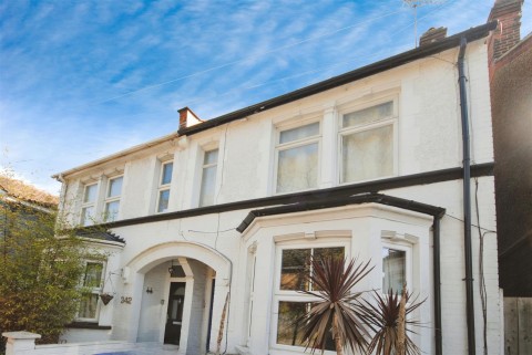 View Full Details for CLOSE TO WATFORD BOYS GRAMMAR
