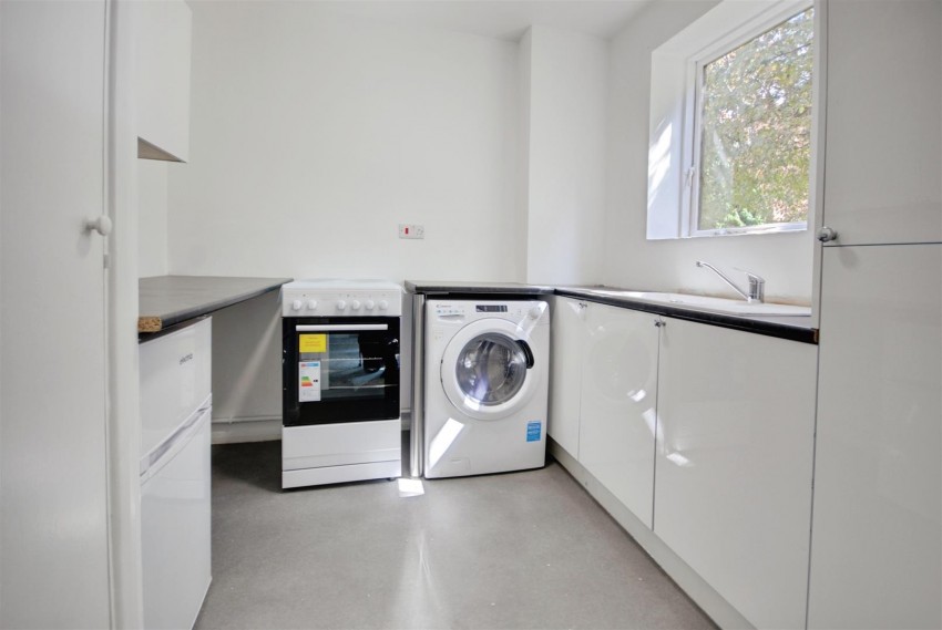 Images for Astra Court, King Georges Avenue