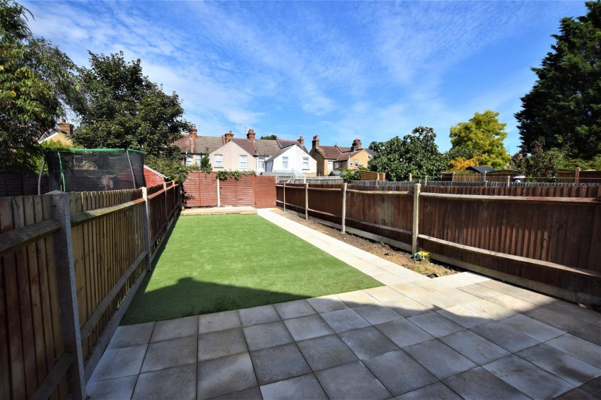 Images for Kings Avenue, Watford