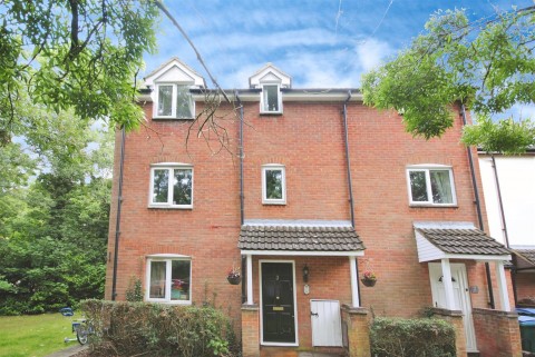 View Full Details for Ravenscroft, Watford