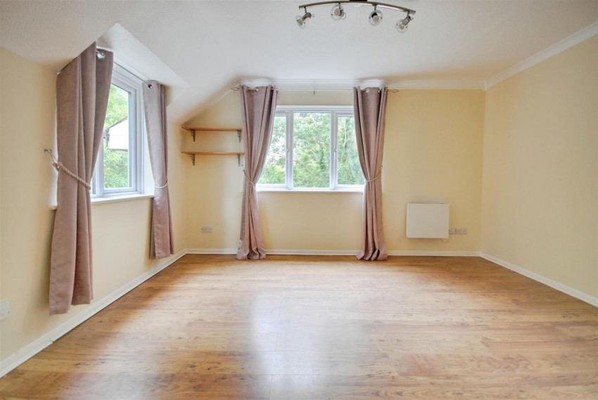 Images for Ravenscroft, Watford