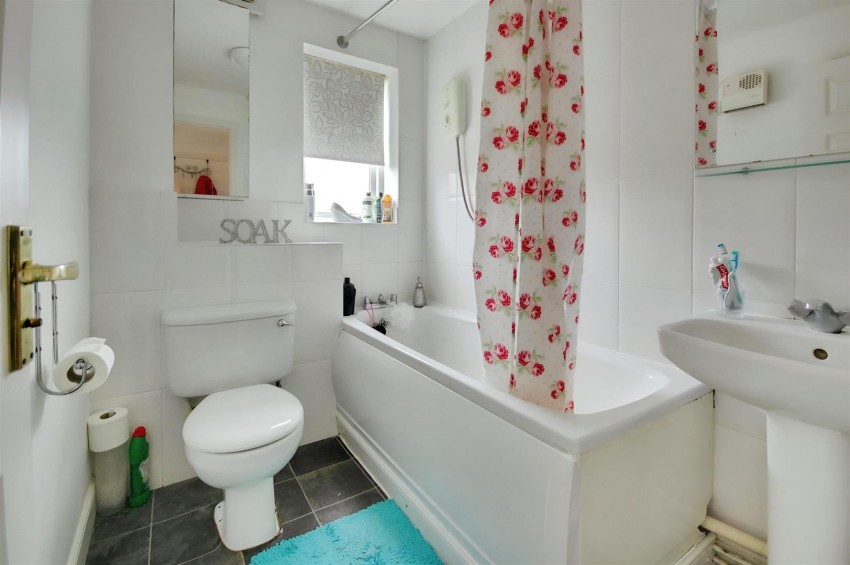 Images for West Watford, Close to Hospital