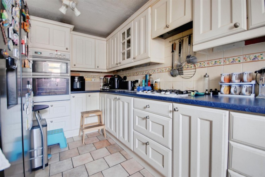 Images for Bramleas, Watford