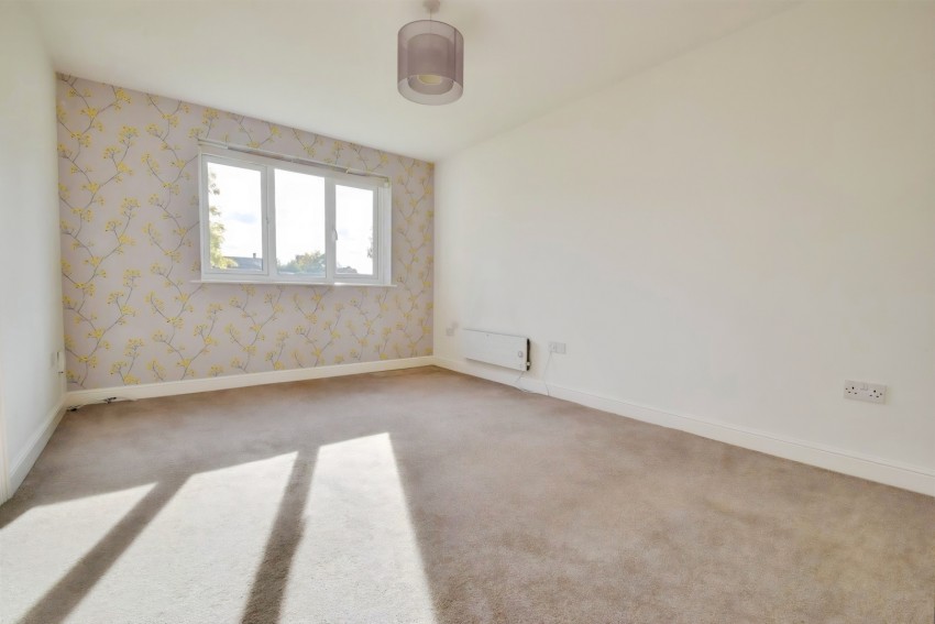 Images for CLOSE TO WATFORD HOSPITAL