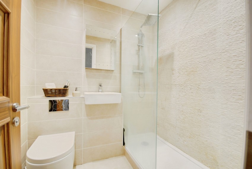 Images for GISBURNE WAY, Watford