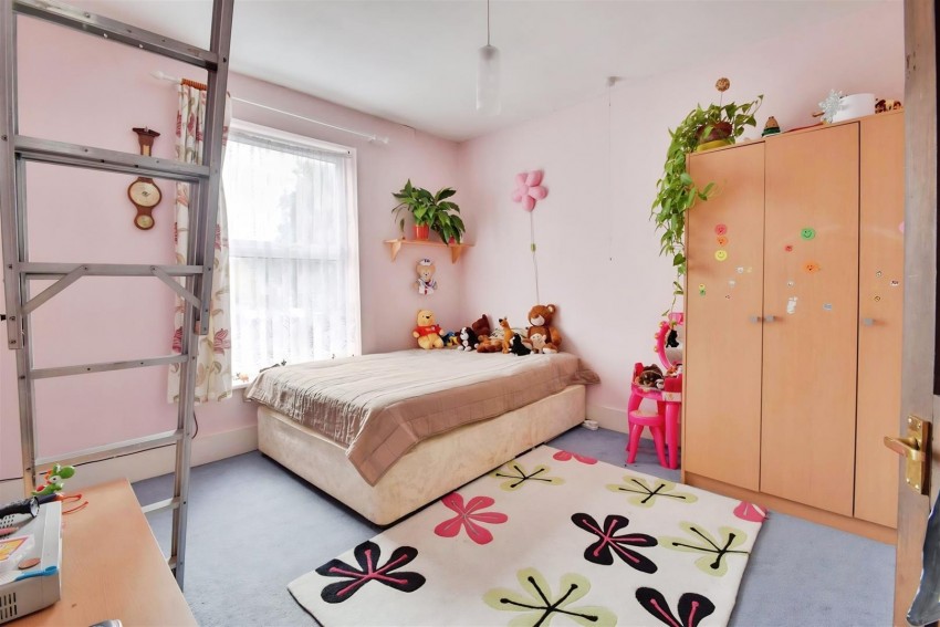 Images for CENTRAL WATFORD