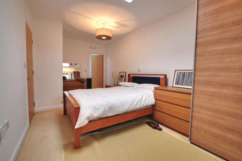 Images for HOLYWELL ROAD, WD18