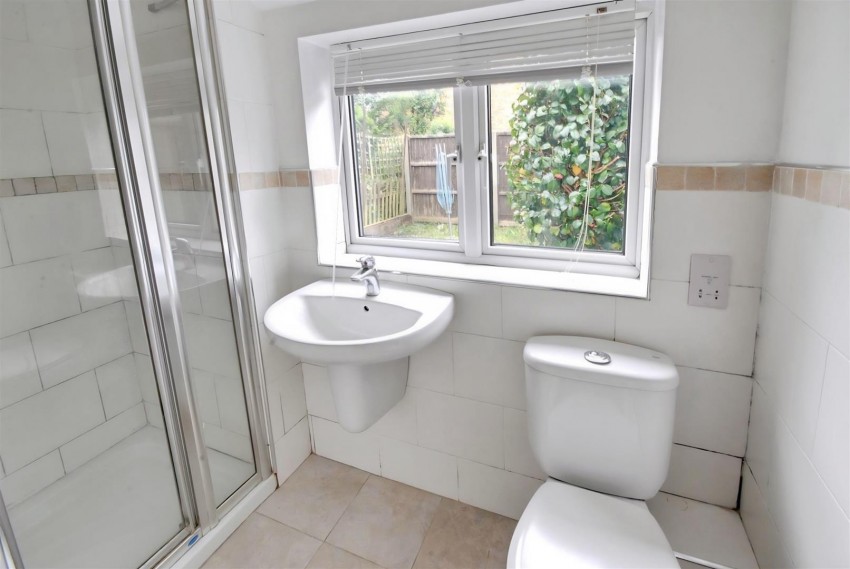 Images for Leavesden Road, Watford *Share of Freehold*