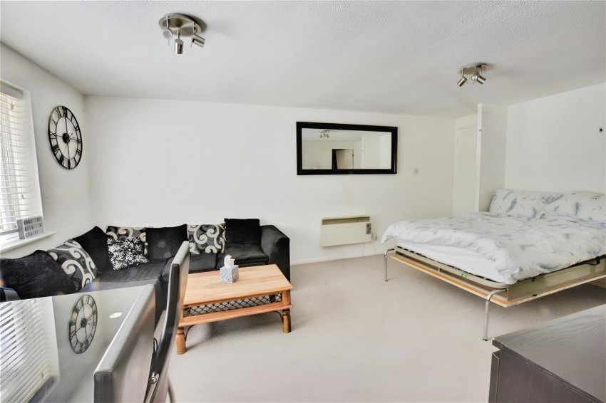 Images for Ravenscroft, Garston