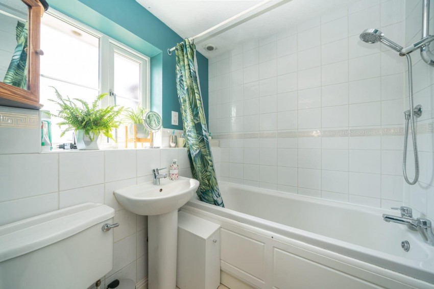 Images for Manor Way, Croxley Green