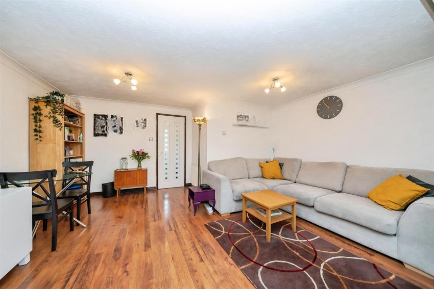 Images for Manor Way, Croxley Green