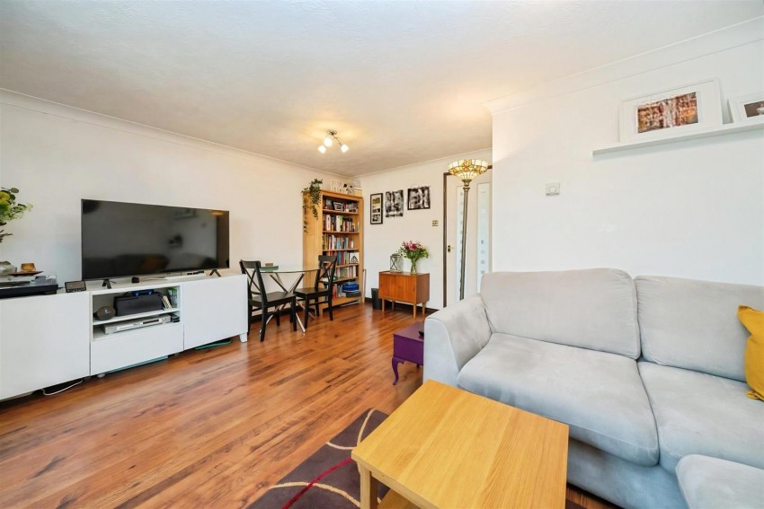 Images for Manor Way, Croxley Green