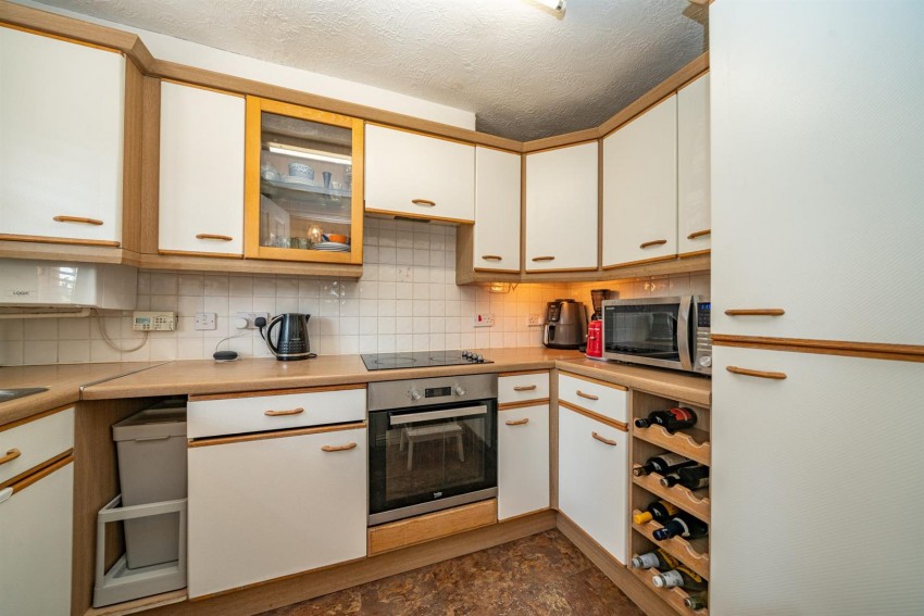 Images for Manor Way, Croxley Green