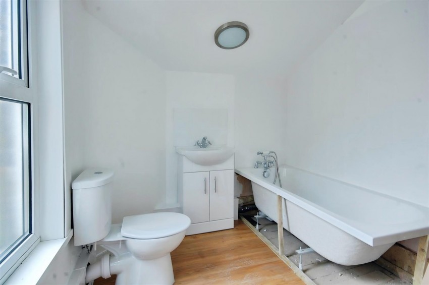 Images for CENTRAL WATFORD