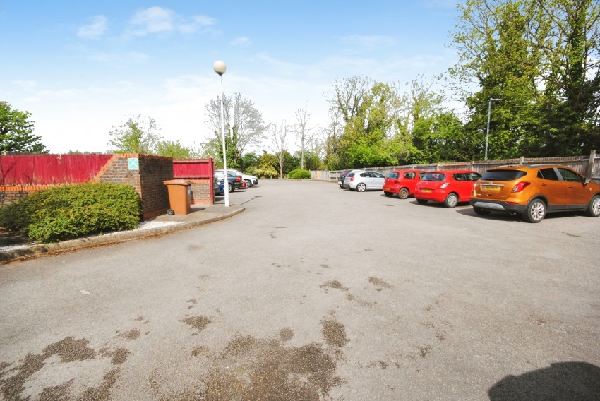 Images for The Grange, Abbots Langley