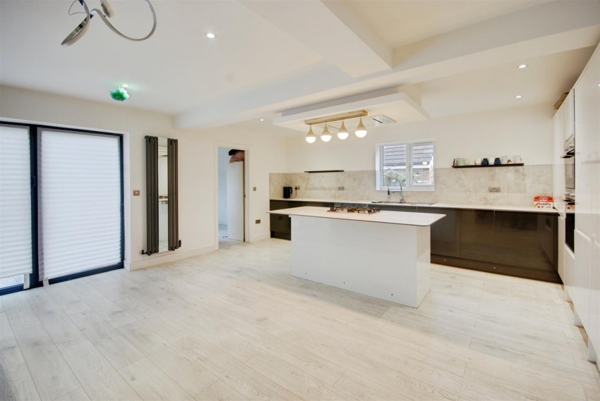 Images for Duncan Way, Bushey
