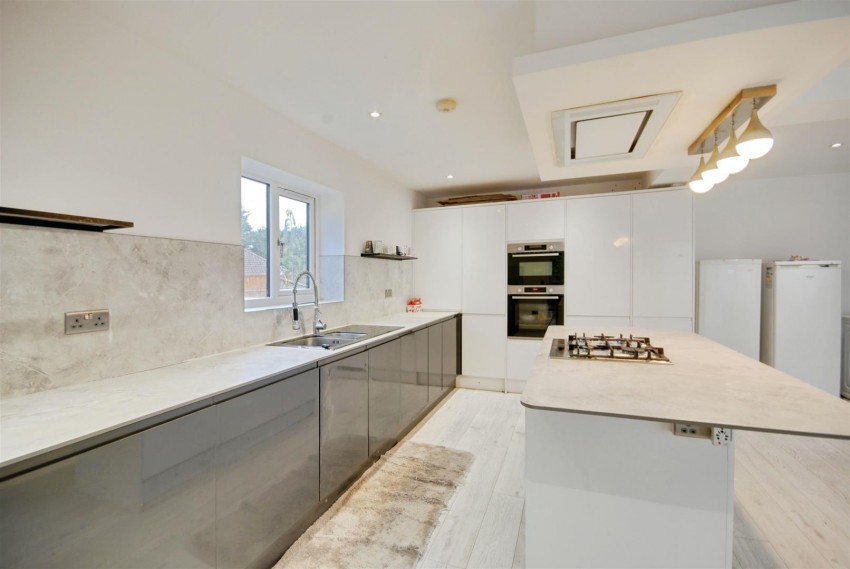 Images for Duncan Way, Bushey