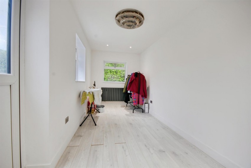 Images for Duncan Way, Bushey