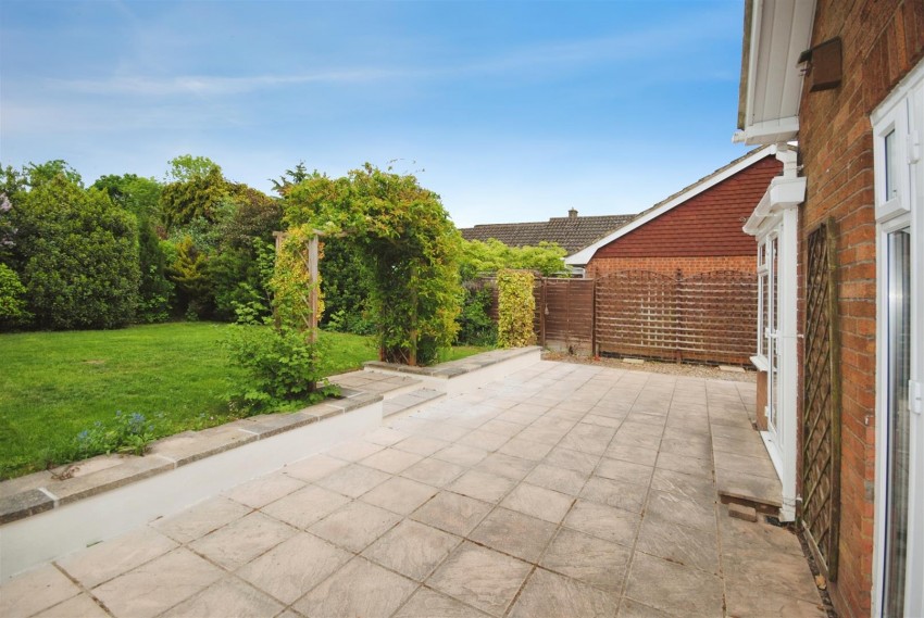 Images for Mayflower Road, Park Street, St. Albans