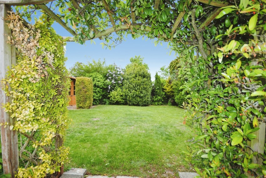 Images for Mayflower Road, Park Street, St. Albans