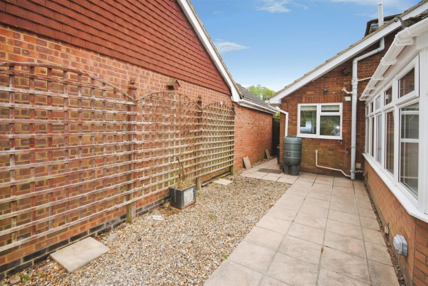 Images for Mayflower Road, Park Street, St. Albans