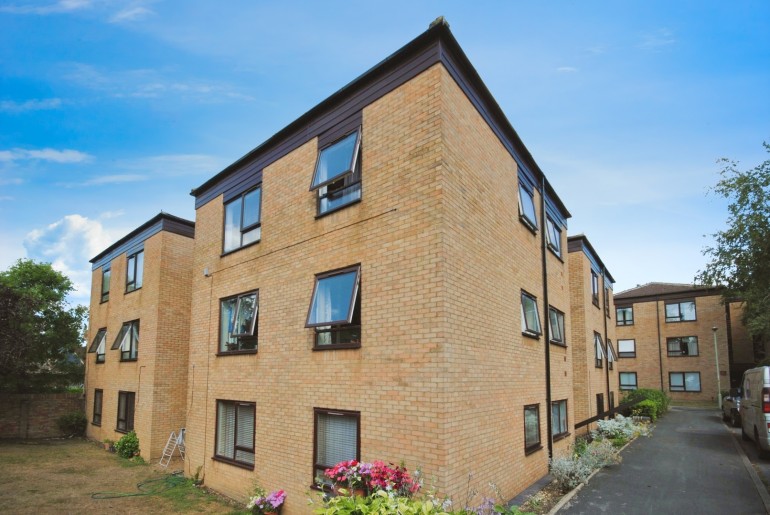 Grandfield Avenue, Nascot Wood, Watford