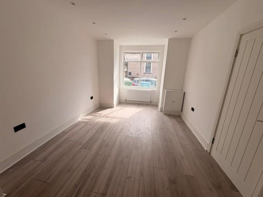 Images for Harwoods Road, Watford
