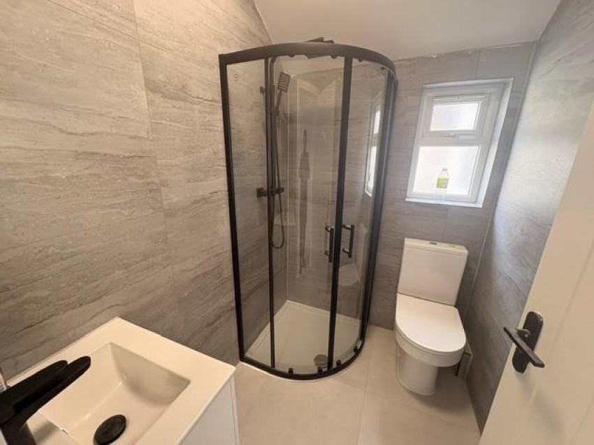 Images for Harwoods Road, Watford