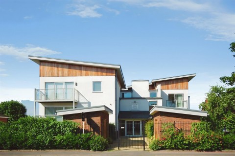 View Full Details for Lawn Lane, Hemel Hempstead